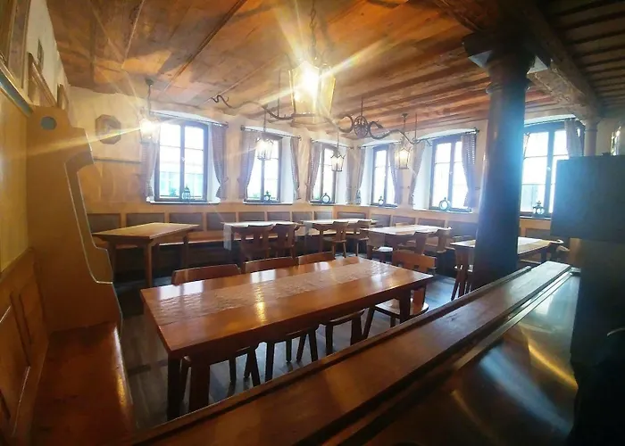 Schwarzer Adler 酒店 罗滕堡