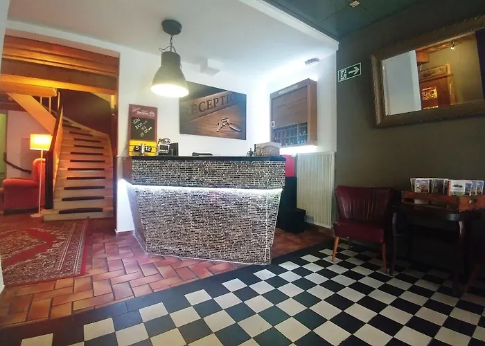 Schwarzer Adler 酒店 3*