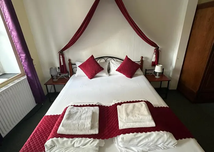 Hotel Schwarzer Adler 3*