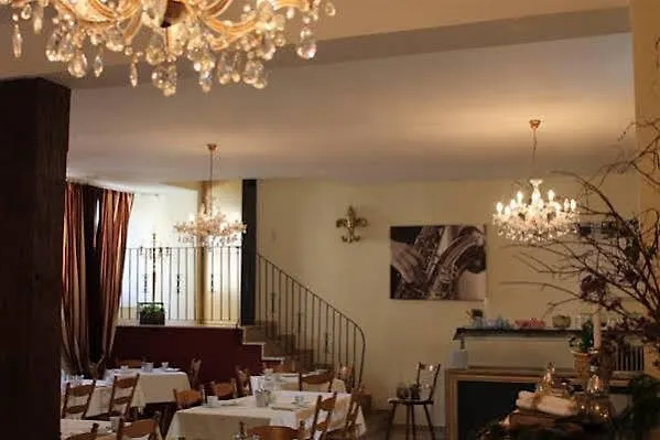 Schwarzer Adler Hotel 3*